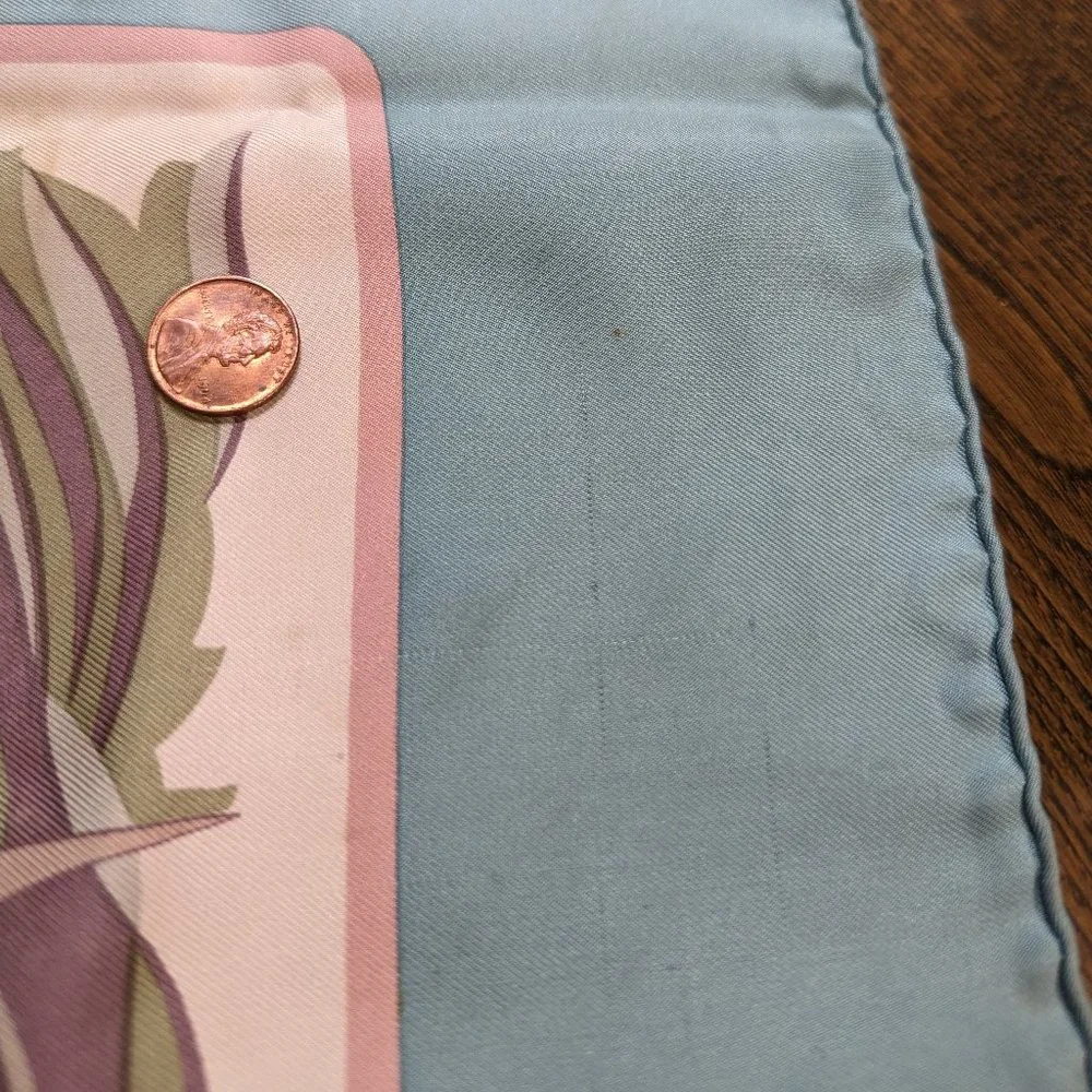 Vintage Hermes Cols Verts Blue Pastel 90 cm Silk Scarf Rare - Picture 11 of 16